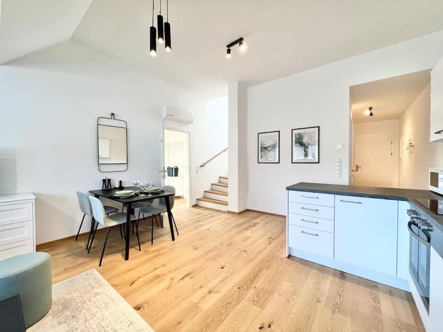 Orestaliving - Penthouse In 1020 فيينا المظهر الخارجي الصورة